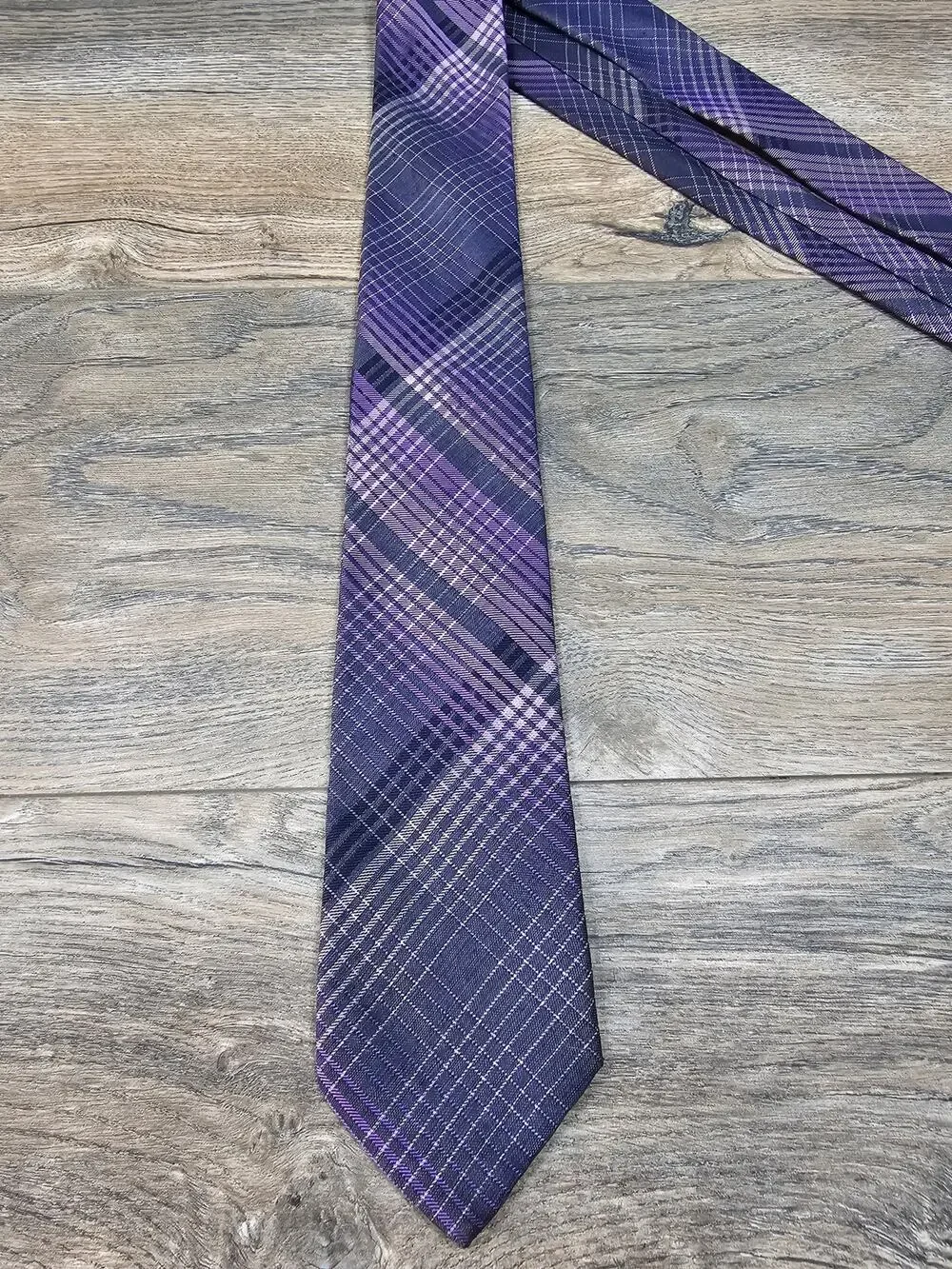 Calvin Klein Men's Silk/Viscose Neck Tie Purple 3
